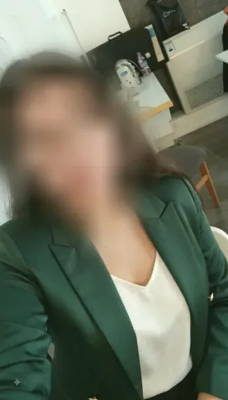 Agnes, 27