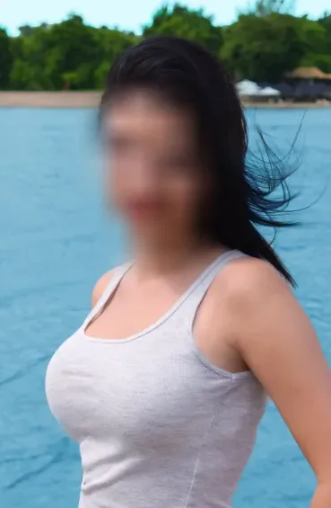 Agnes, 32