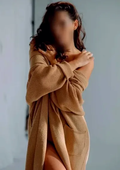 Bianca, 35