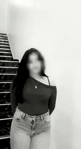 Ellen, 18