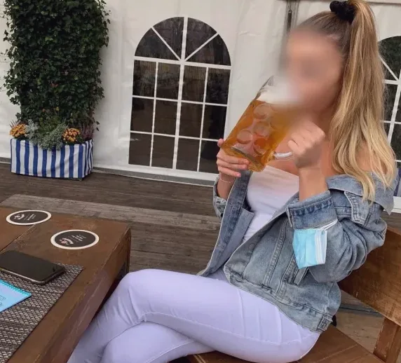 Mette, 26