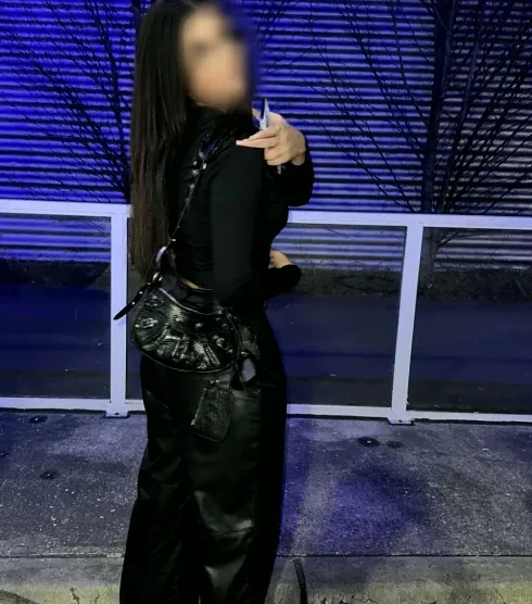 Milica, 19