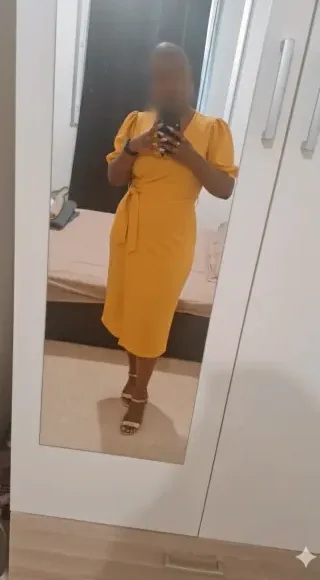 Simone, 33