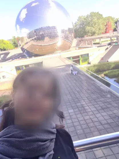 Sofia, 37